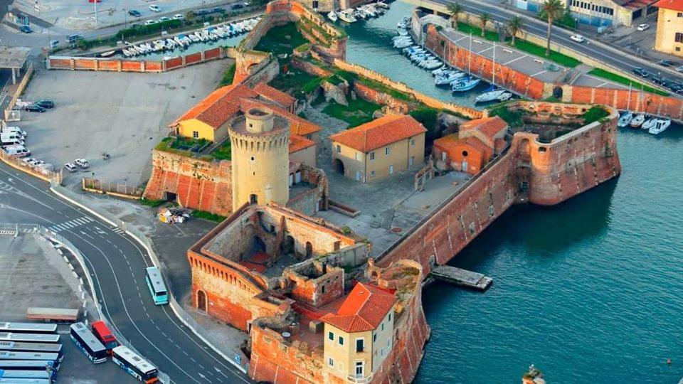 La Piccola Al Mare Apartment Livorno Bagian luar foto